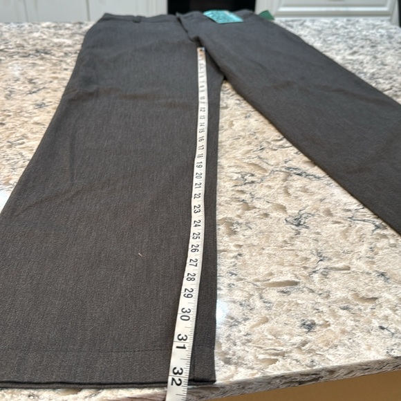 Last One Lee Relaxed Fit Stretch Straight Leg Pant in Gray Size 10 NWT - Picture 7 of 14